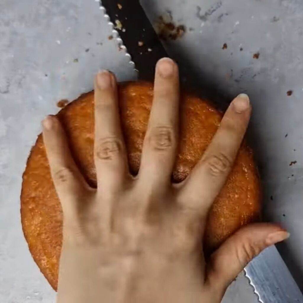 آموزش کیک اسفنجی بانیکو